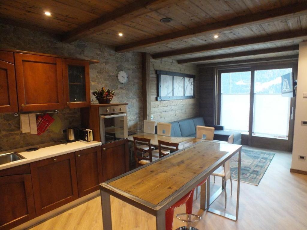 Chalet Dcb Bormio Exteriör bild
