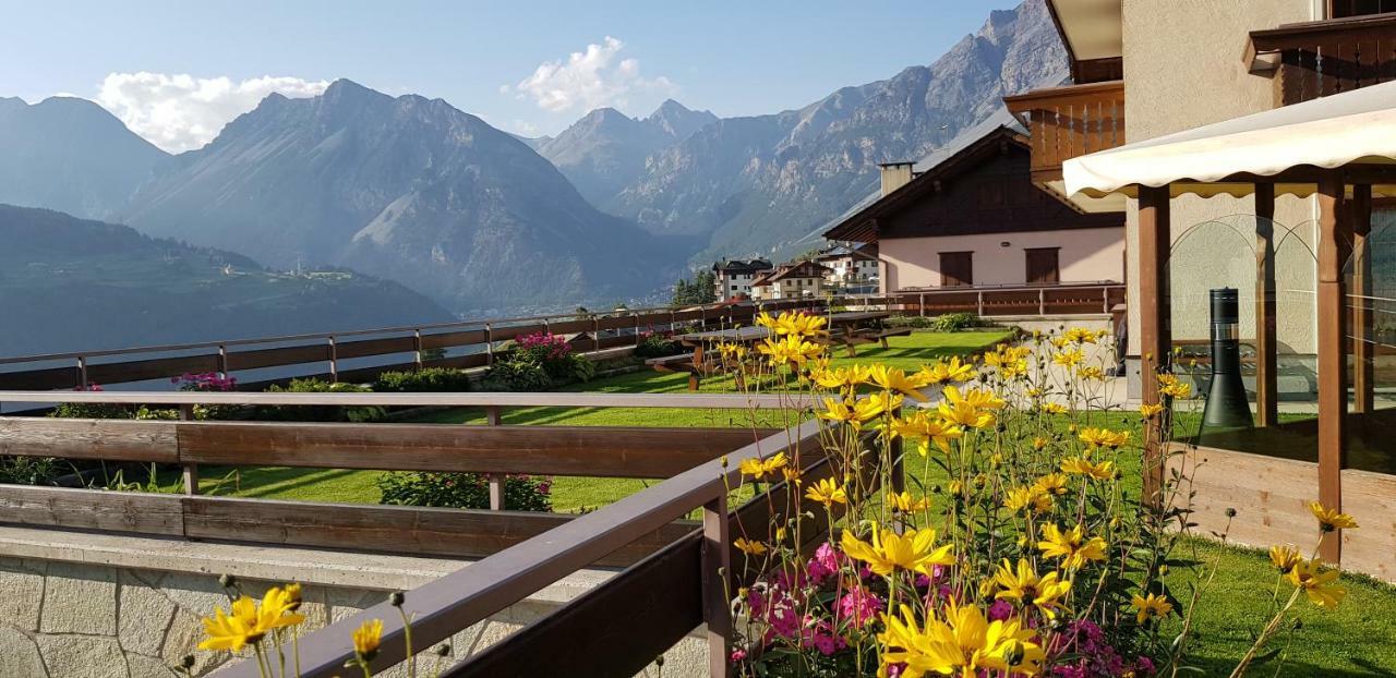 Chalet Dcb Bormio Exteriör bild